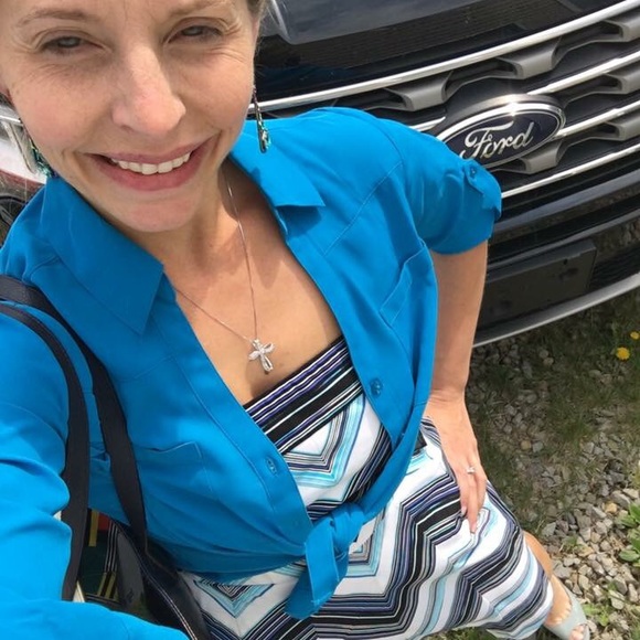 Meet your Posher, Leah - Picture 7 of 7